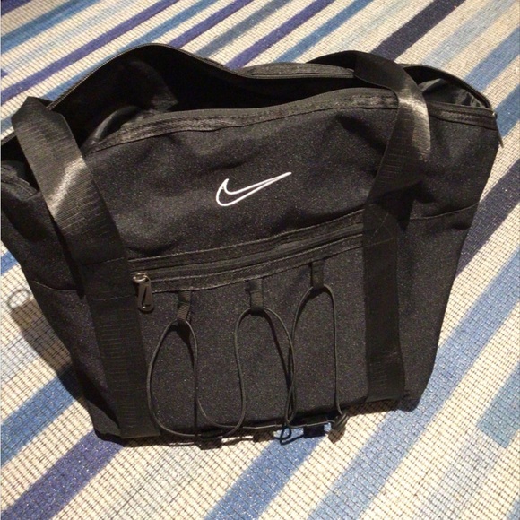 Nike bag - Picture 2 of 5